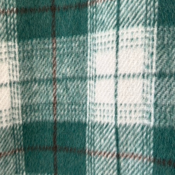 Love Tree Flannel Shacket Sz M - Picture 6 of 7